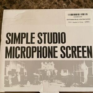 Simple studio microphone screen new in box